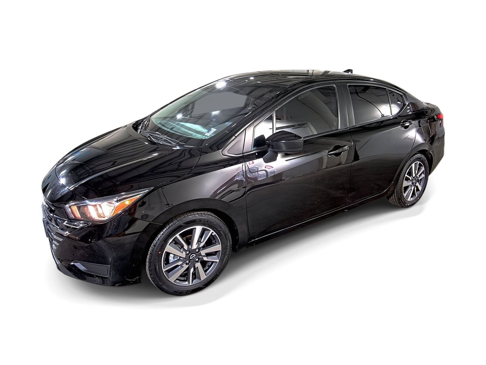 2024 NISSAN Versa