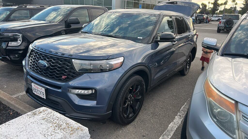 2021 FORD Explorer
