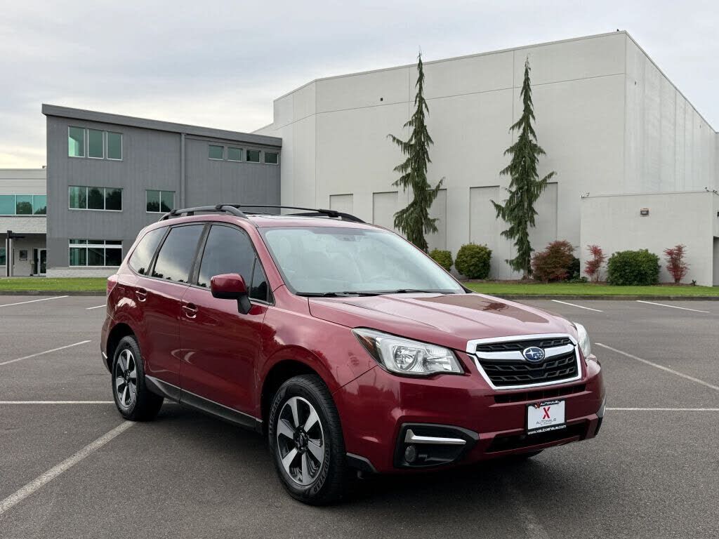 2017 SUBARU Forester