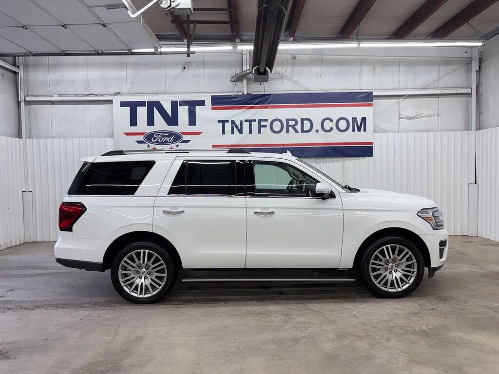 2023 FORD Expedition