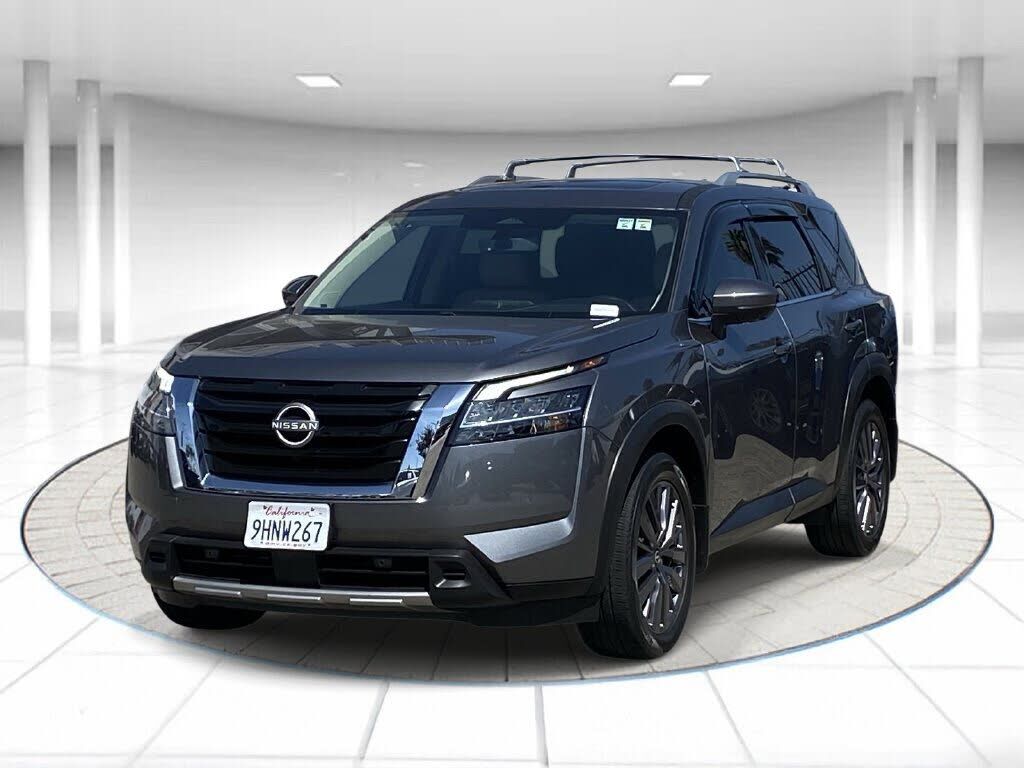 2023 NISSAN Pathfinder