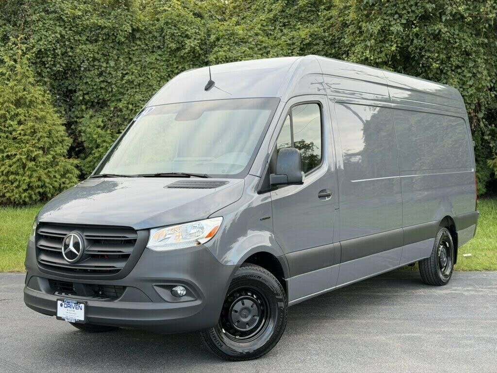 2024 MERCEDES-BENZ eSprinter