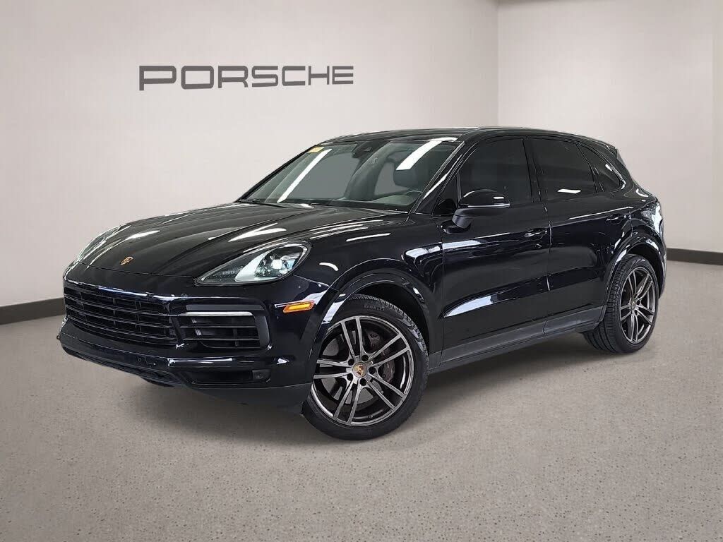 2022 PORSCHE Cayenne