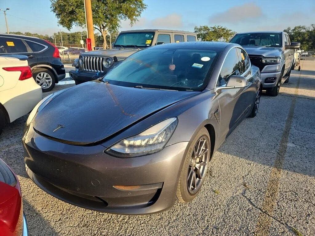 2020 TESLA Model 3