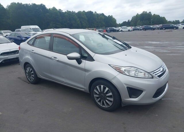 2011 FORD Fiesta