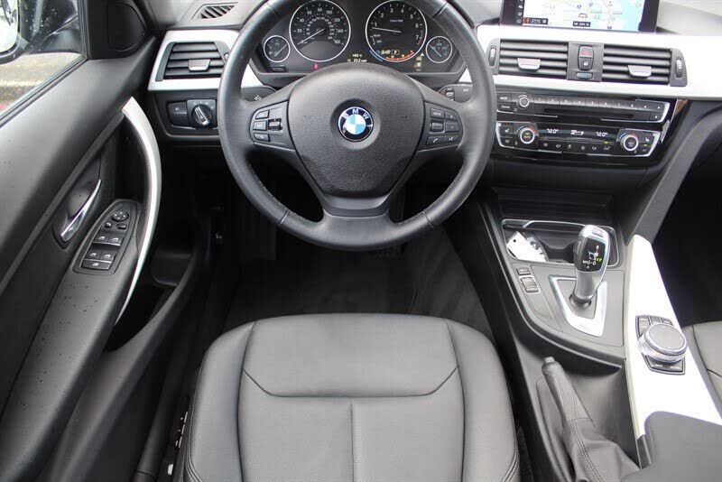 2018 BMW 320i