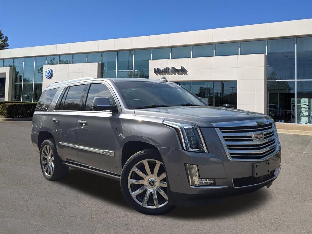 2018 CADILLAC Escalade