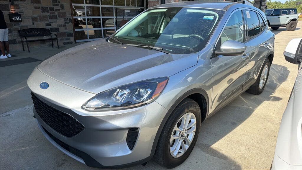 2021 FORD Escape