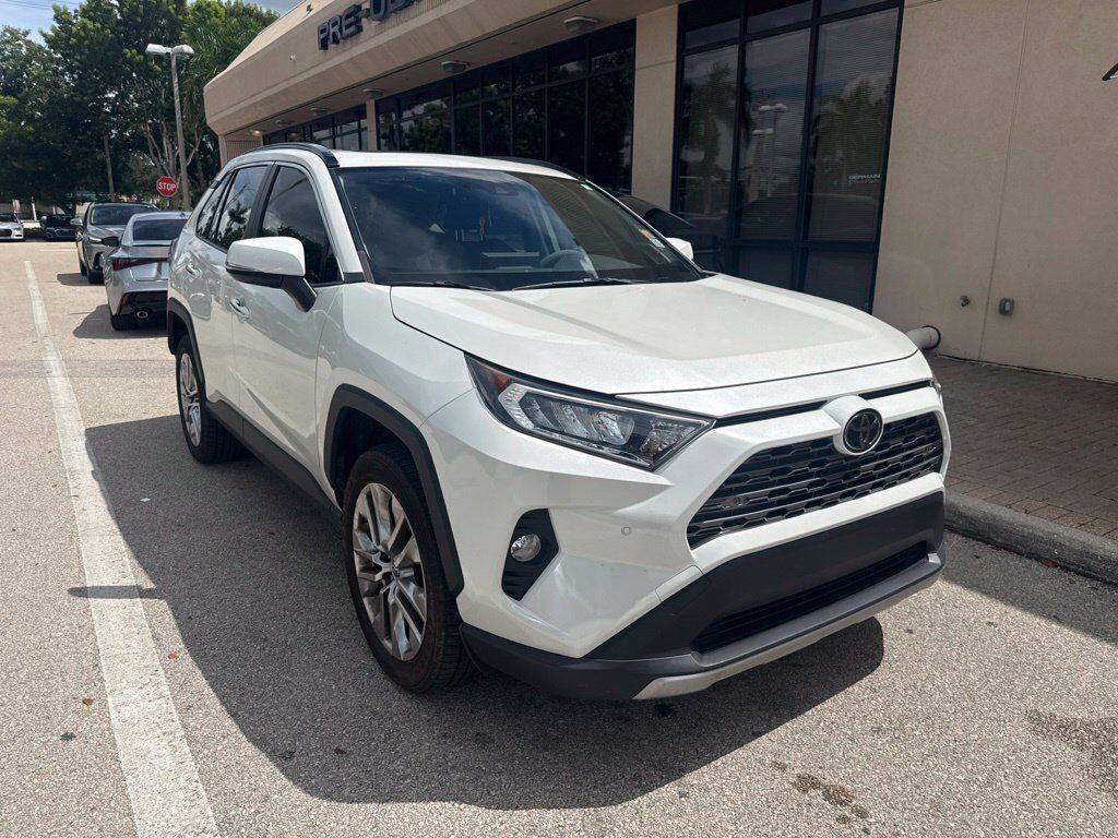 2019 TOYOTA RAV4