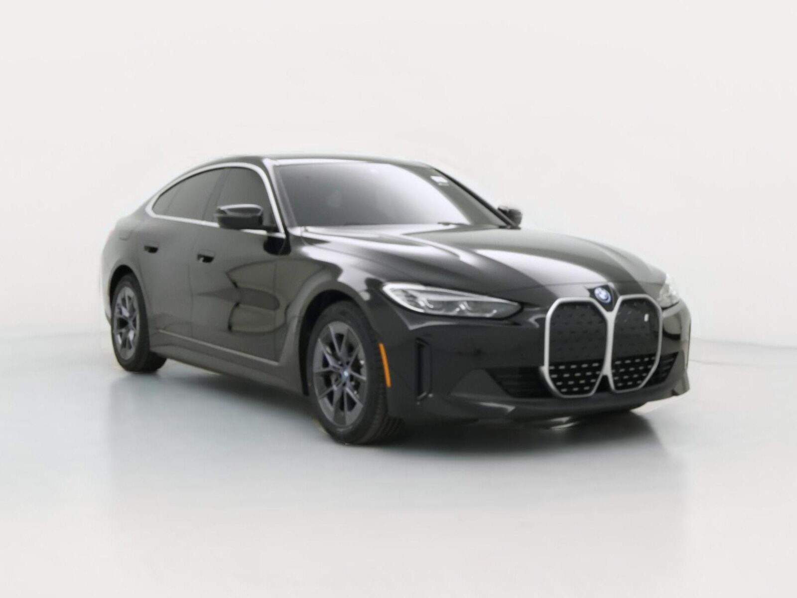 2023 BMW i4