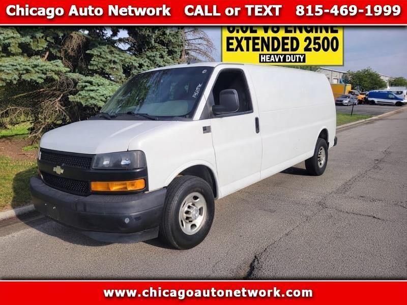 2020 CHEVROLET Express