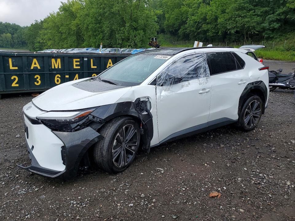 2024 TOYOTA bZ4X