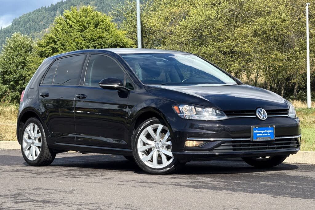 2019 VOLKSWAGEN Golf