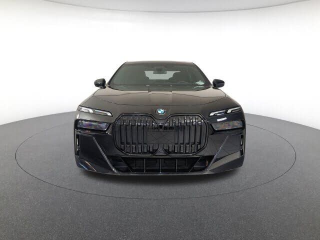 2024 BMW 740i