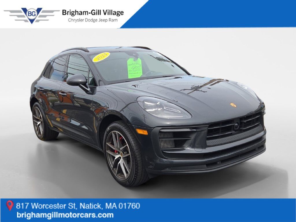2024 PORSCHE Macan