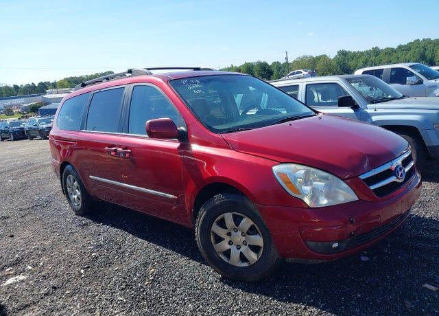 2007 HYUNDAI Entourage