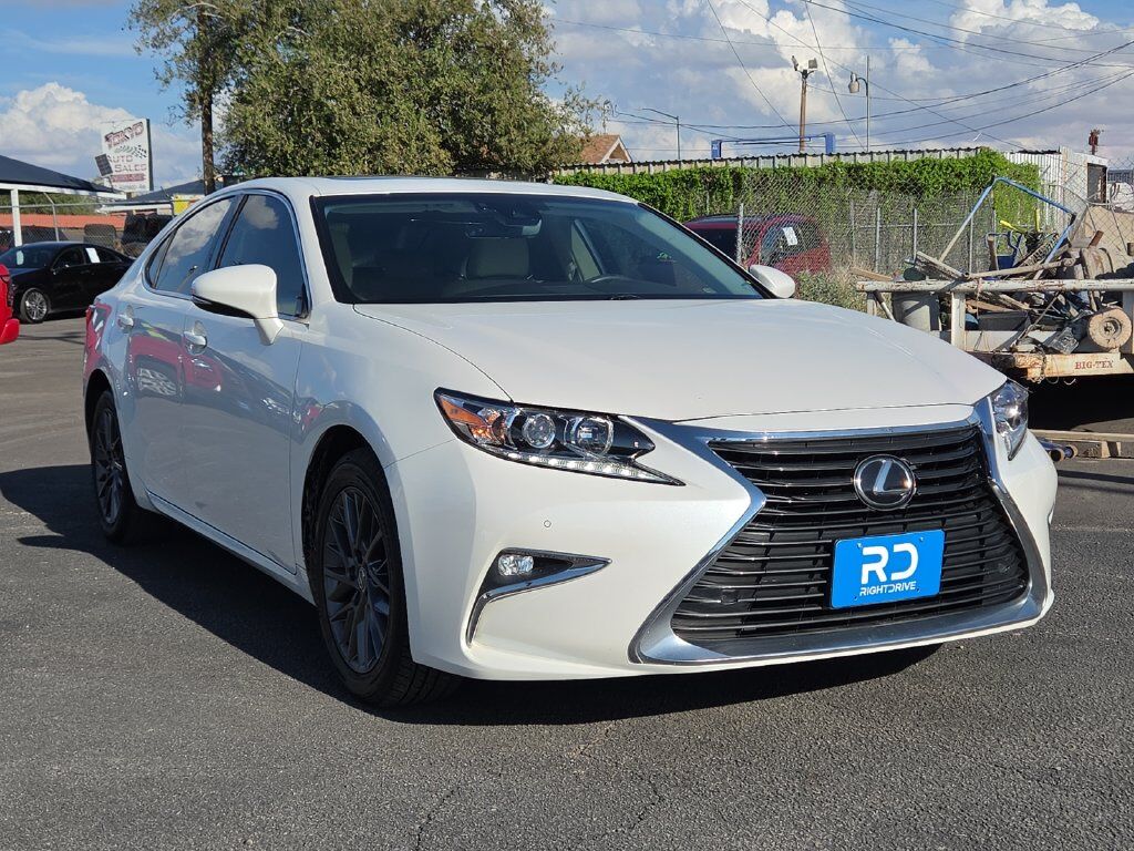 2018 LEXUS ES