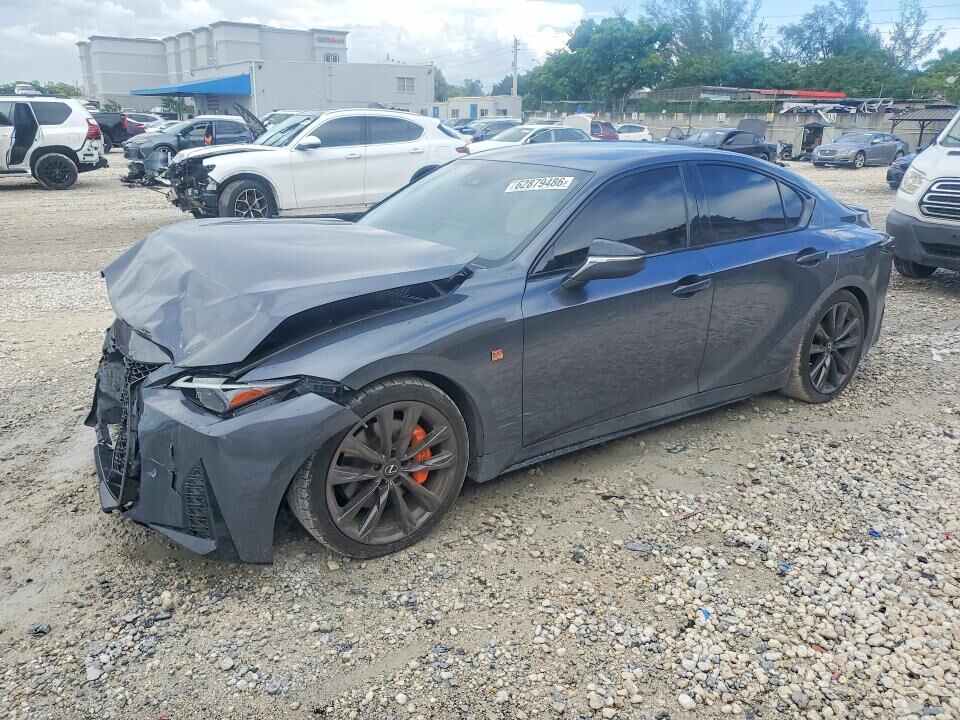 2021 LEXUS IS