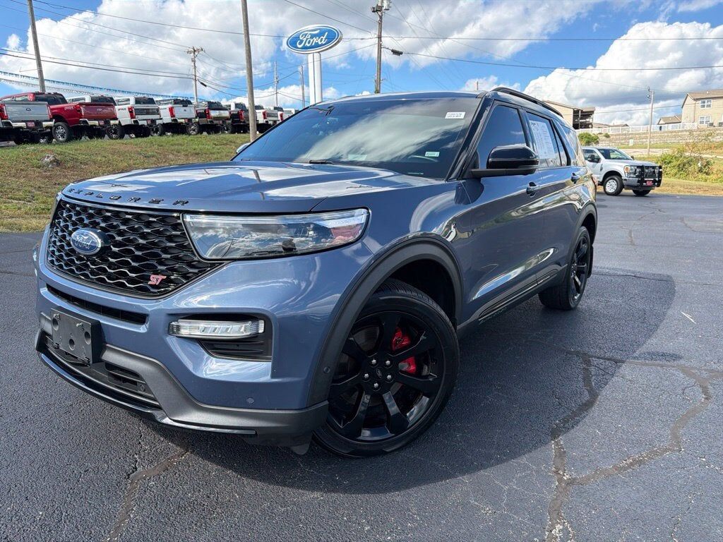 2021 FORD Explorer