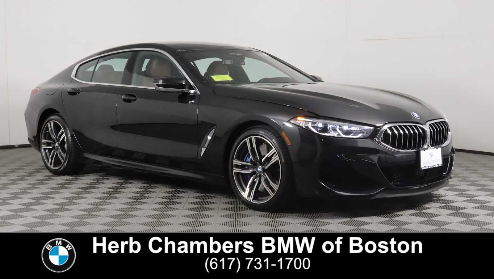 2022 BMW M8