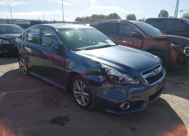 2013 SUBARU Legacy