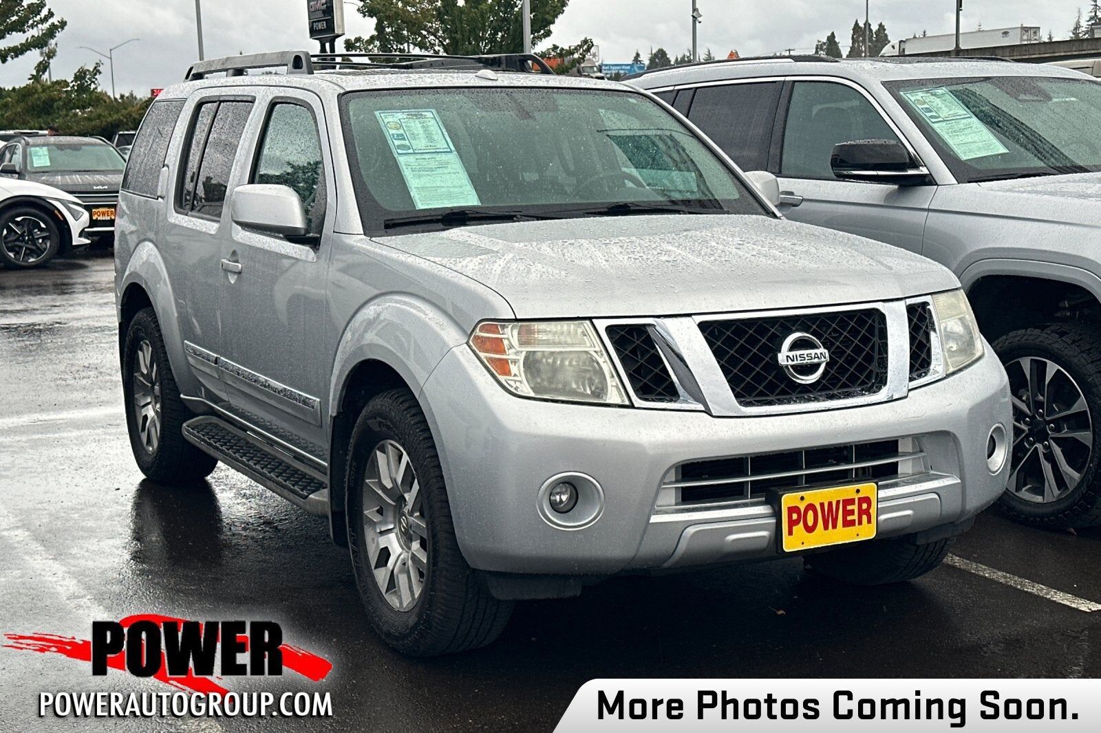 2011 NISSAN Pathfinder