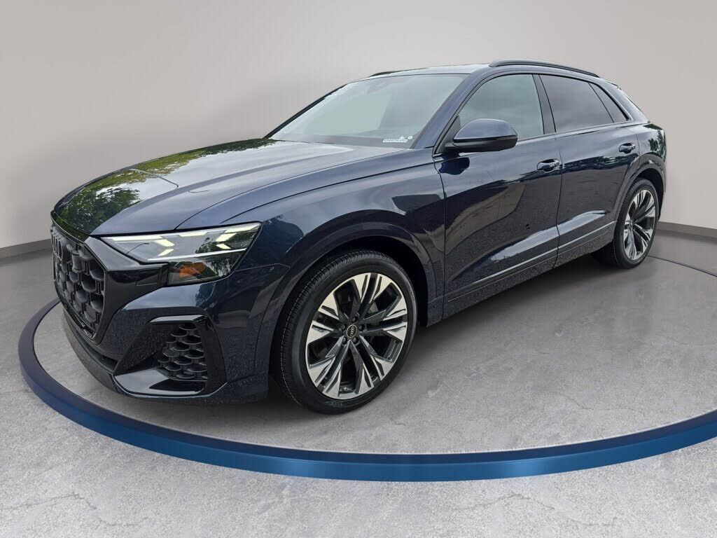 2025 AUDI Q8