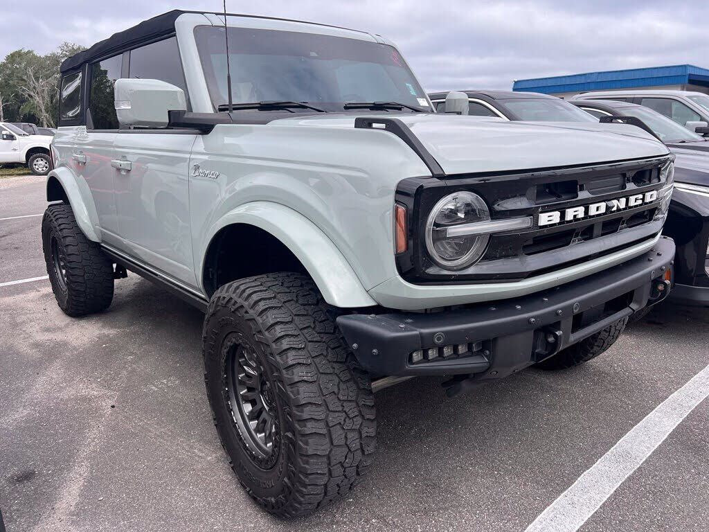 2023 FORD Bronco