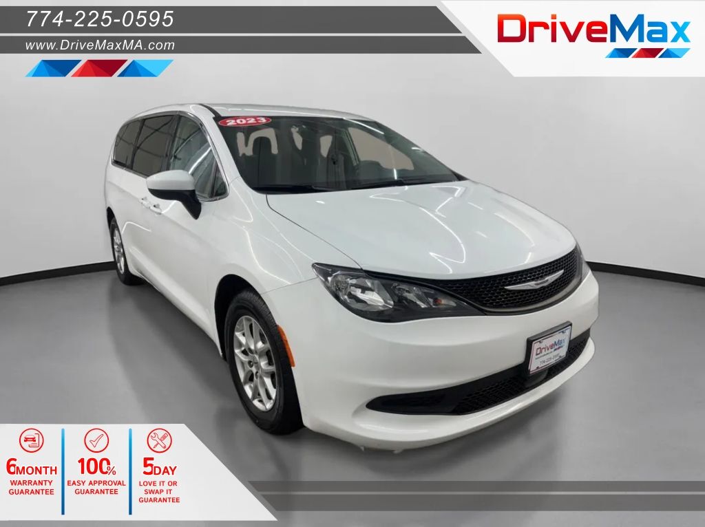 2023 CHRYSLER Voyager
