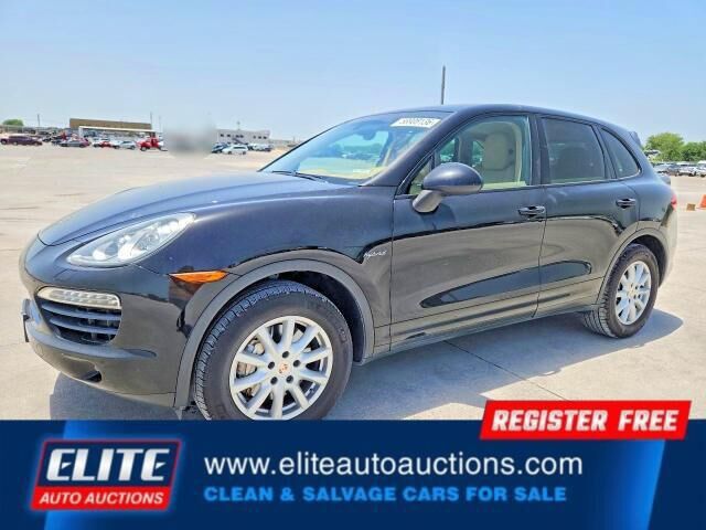 2013 PORSCHE Cayenne
