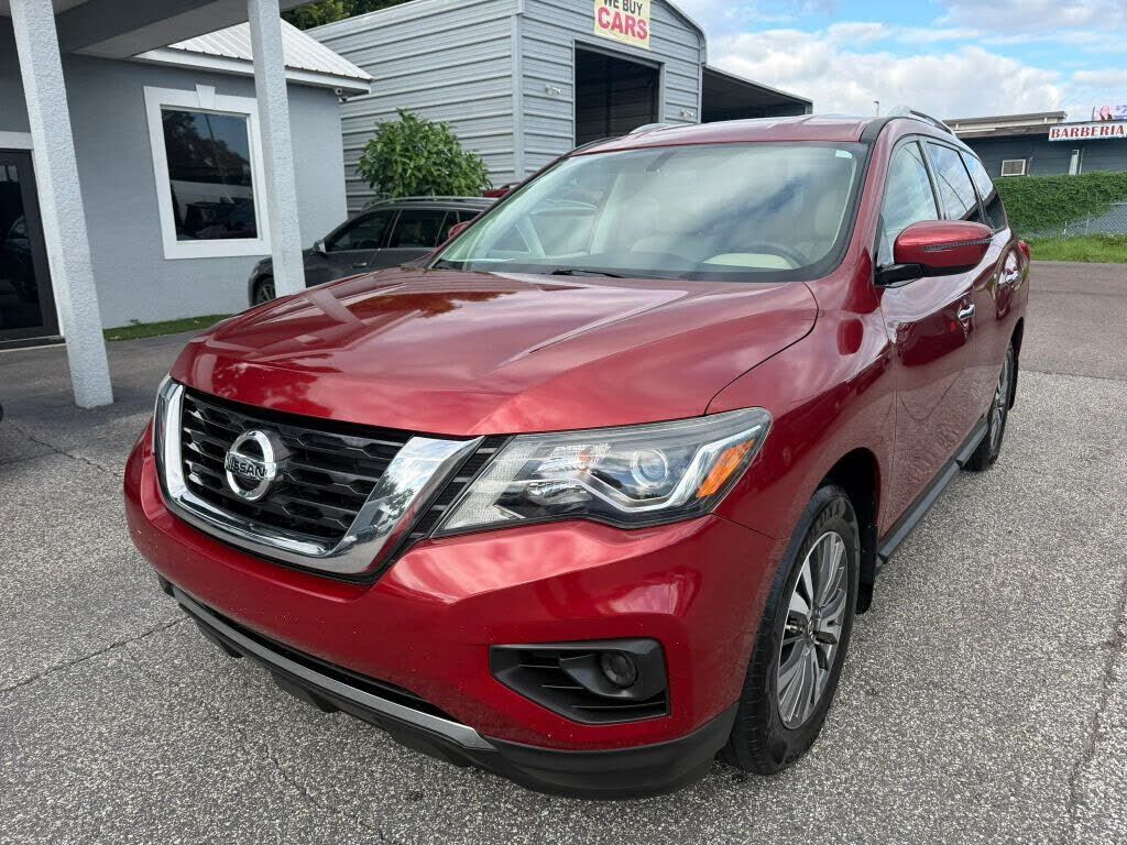 2017 NISSAN Pathfinder