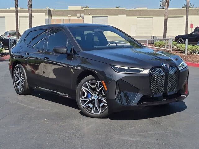 2025 BMW iX