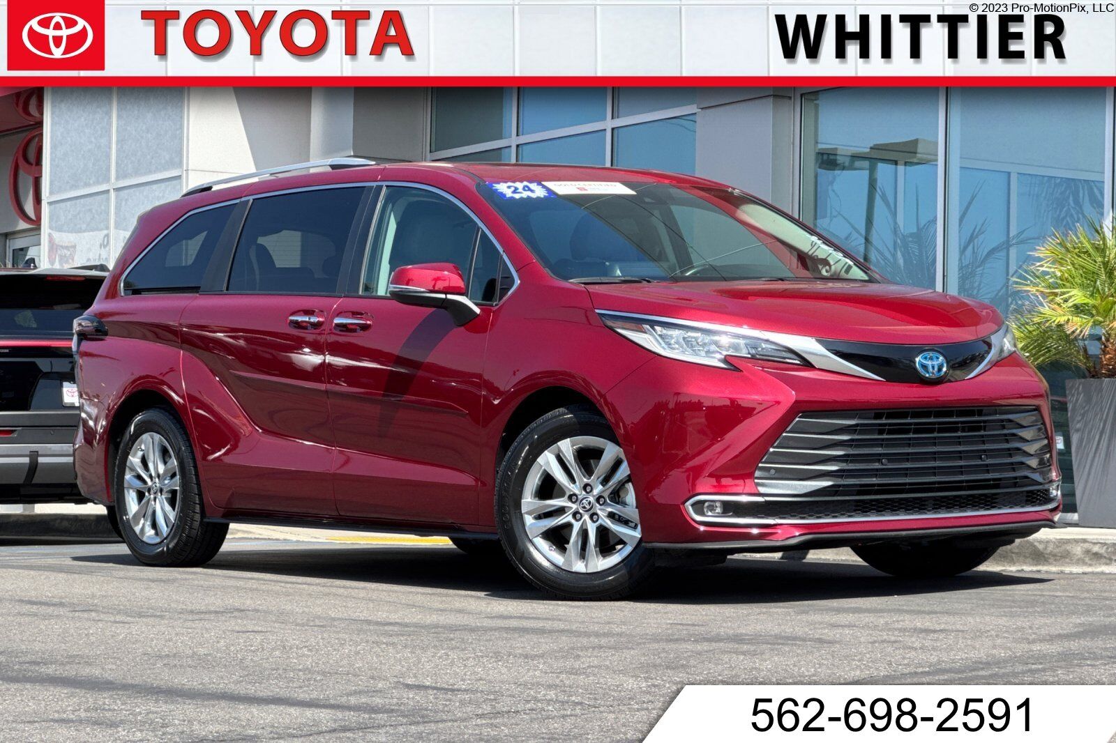2024 TOYOTA Sienna
