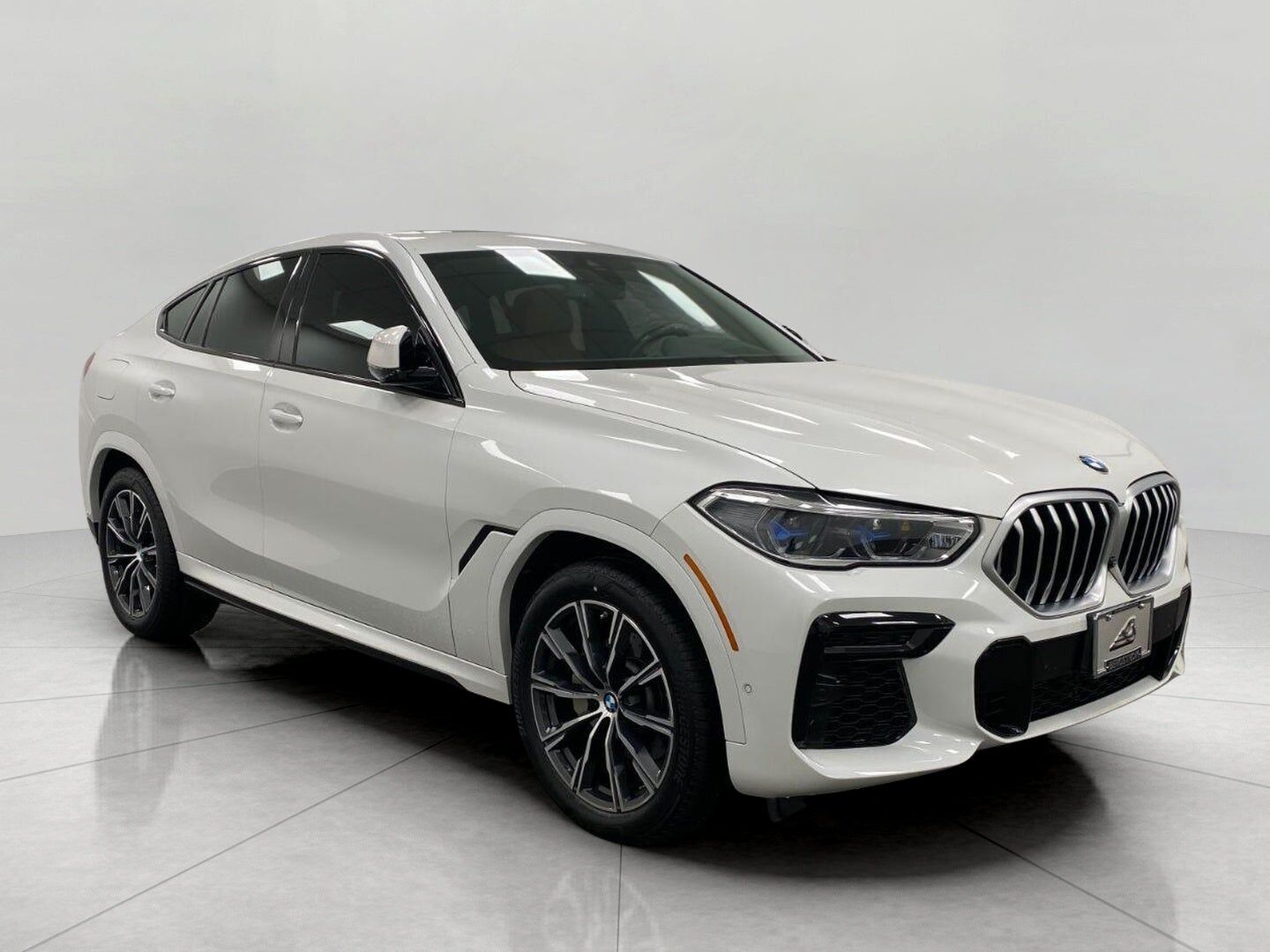 2022 BMW X6