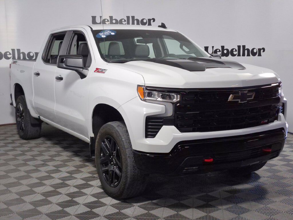 2025 CHEVROLET Silverado