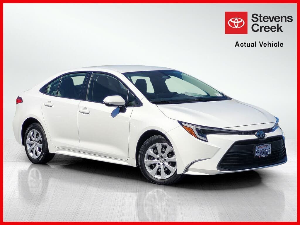 2023 TOYOTA Corolla
