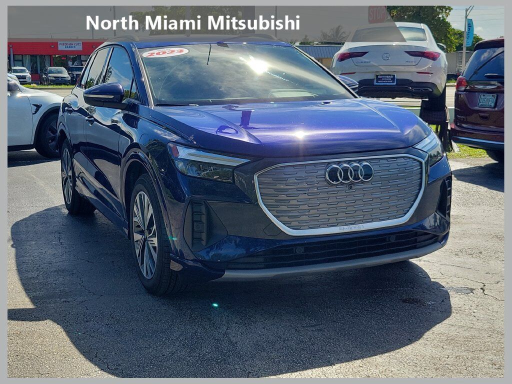 2023 AUDI Q4