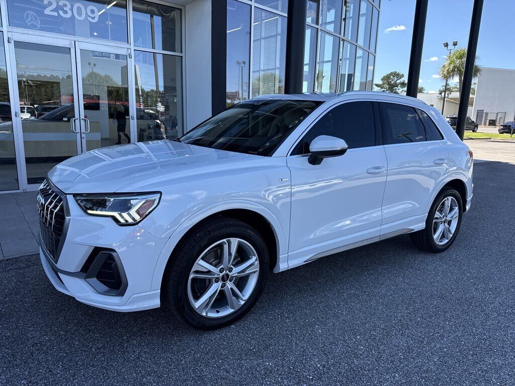 2023 AUDI Q3