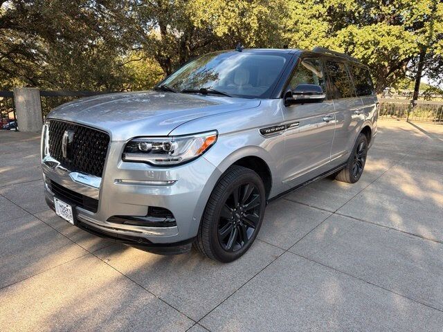 2023 LINCOLN Navigator