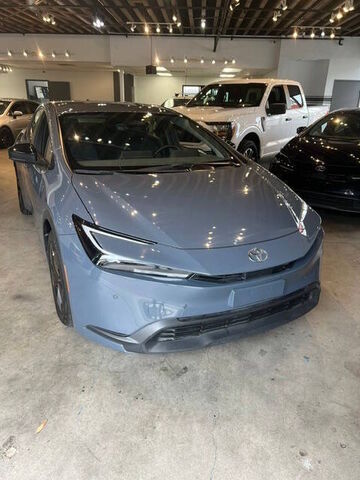 2025 TOYOTA PRIUS