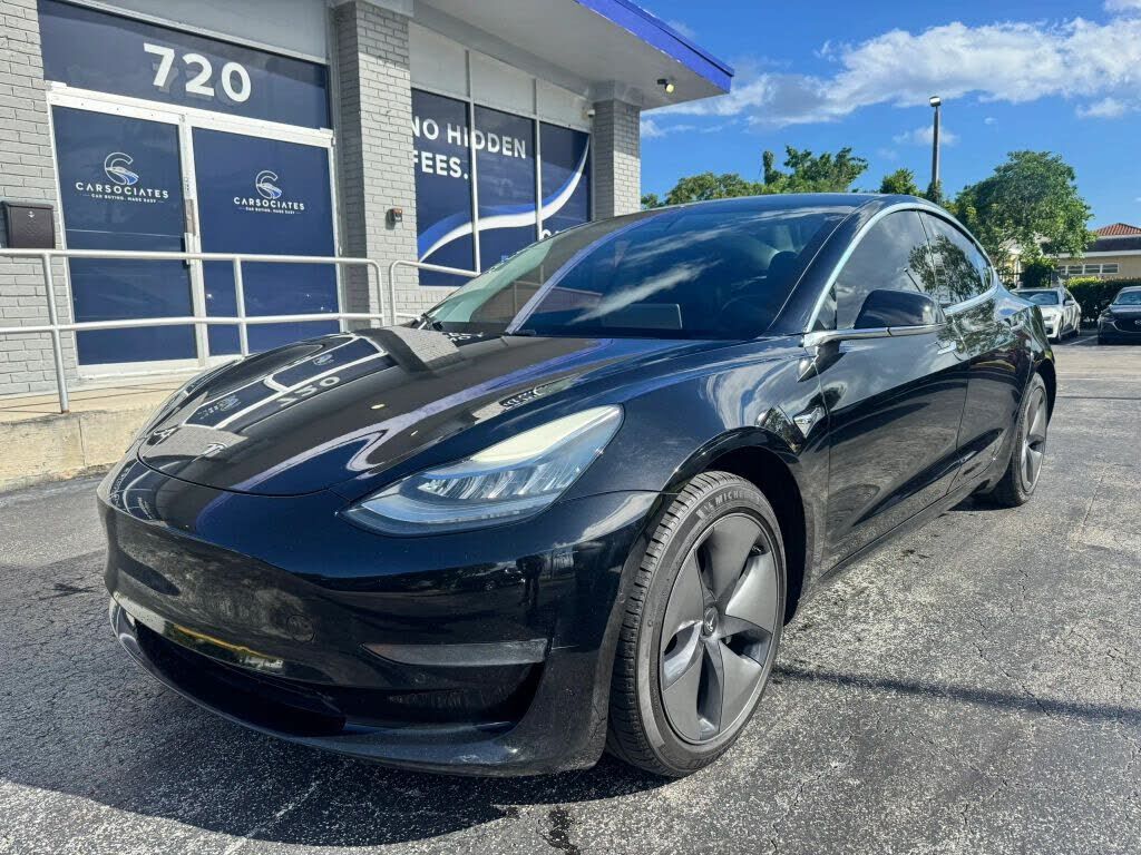 2020 TESLA Model 3