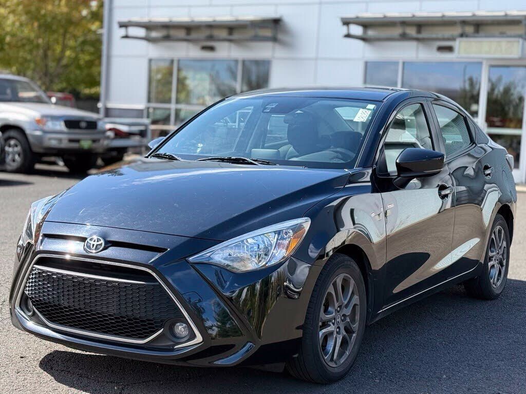 2019 TOYOTA Yaris