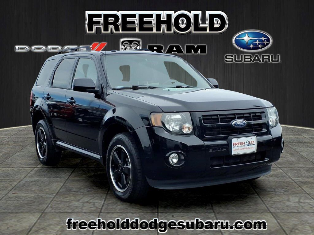 2011 FORD Escape
