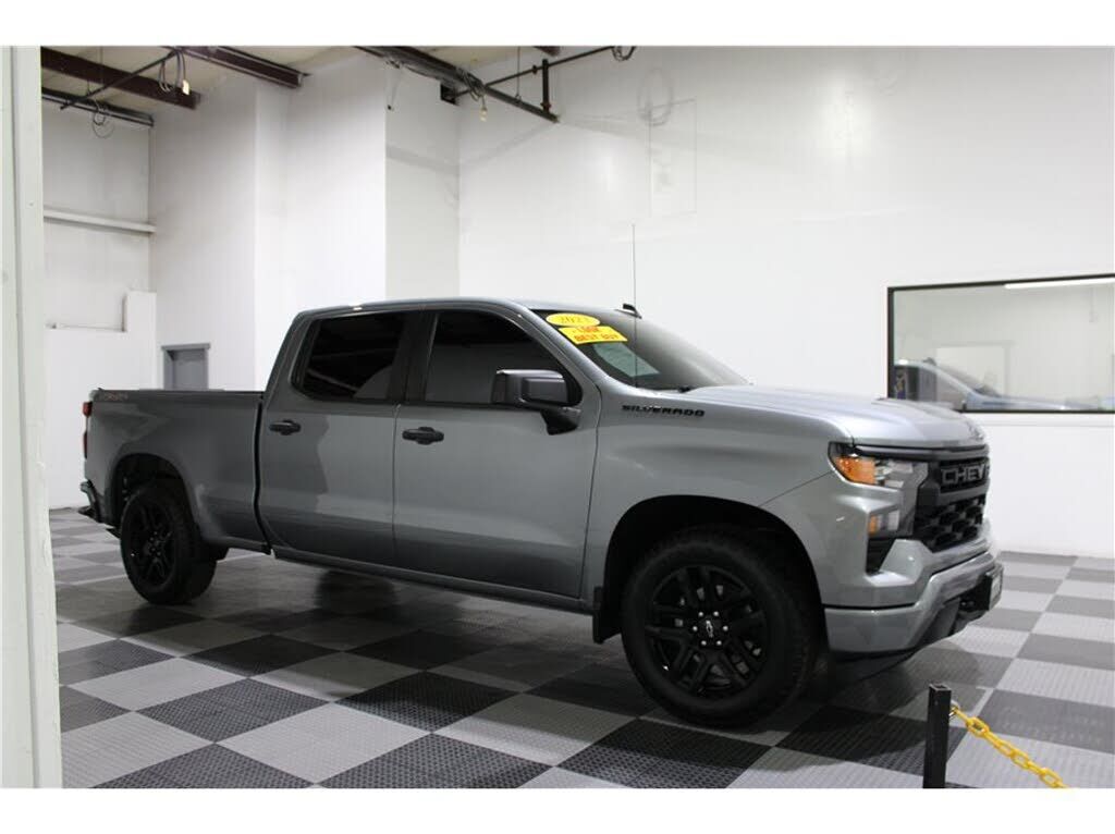 2023 CHEVROLET Silverado