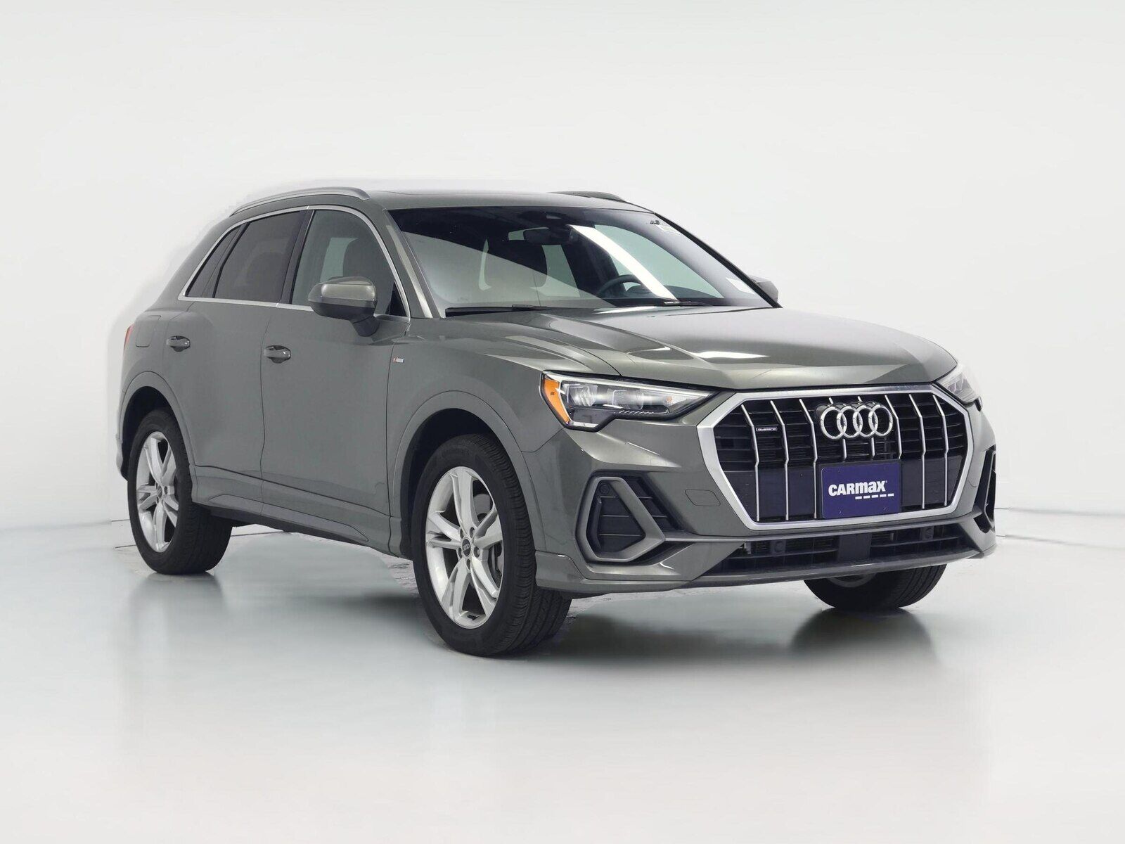 2022 AUDI Q3
