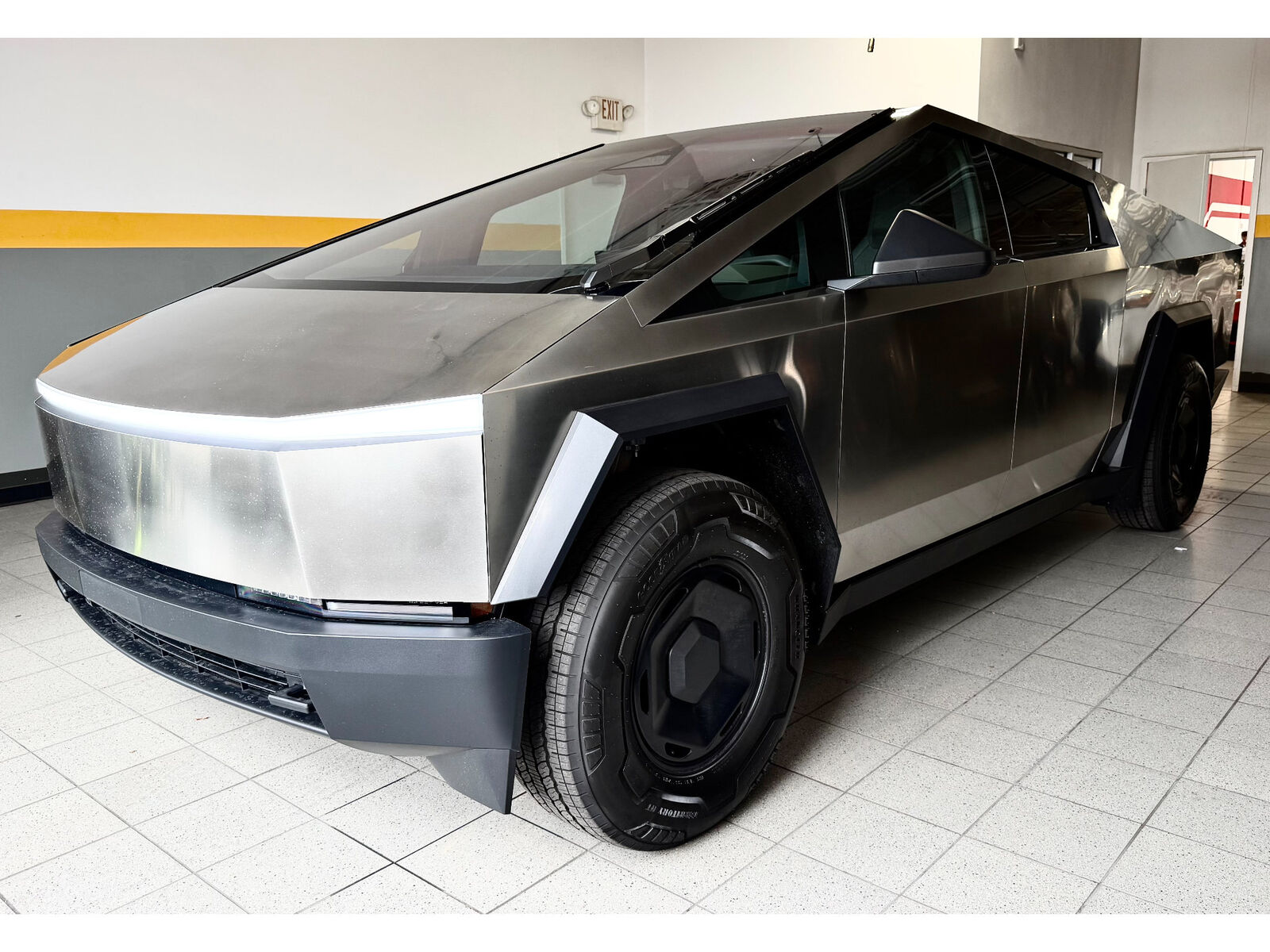 2026 TESLA Cybertruck