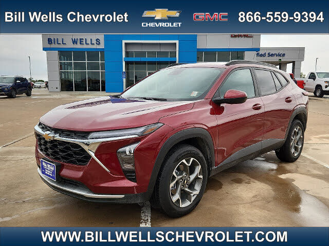 2025 CHEVROLET Trax