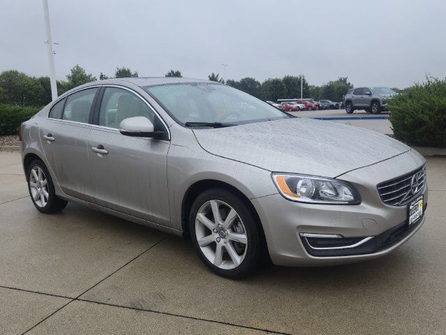 2016 VOLVO S60