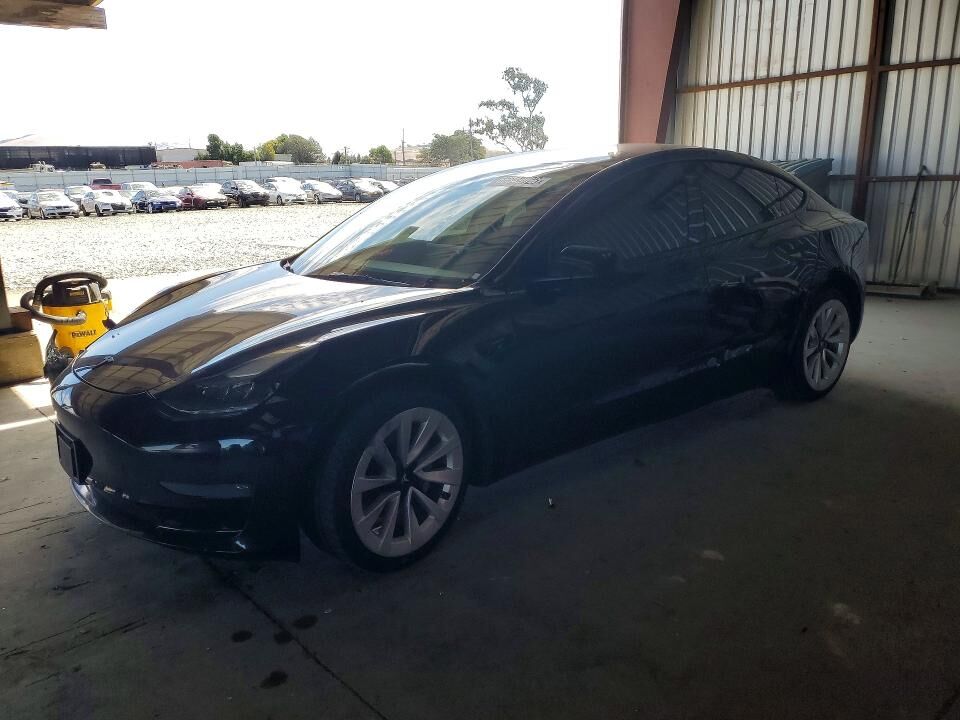 2022 TESLA Model 3