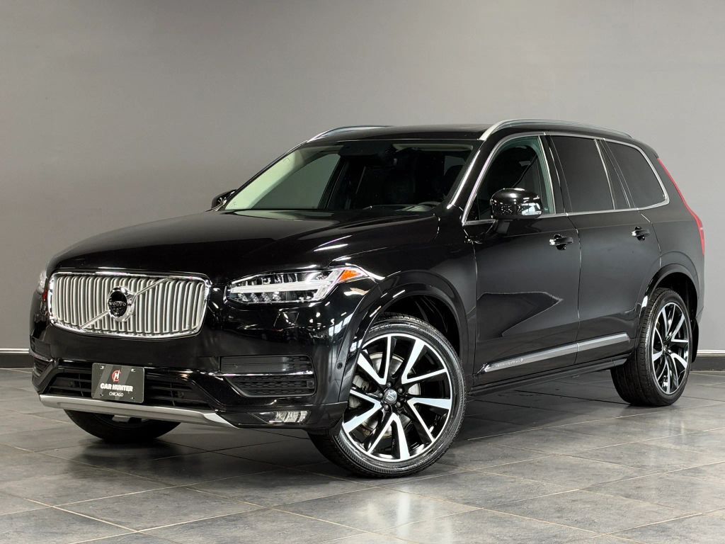 2019 VOLVO XC90
